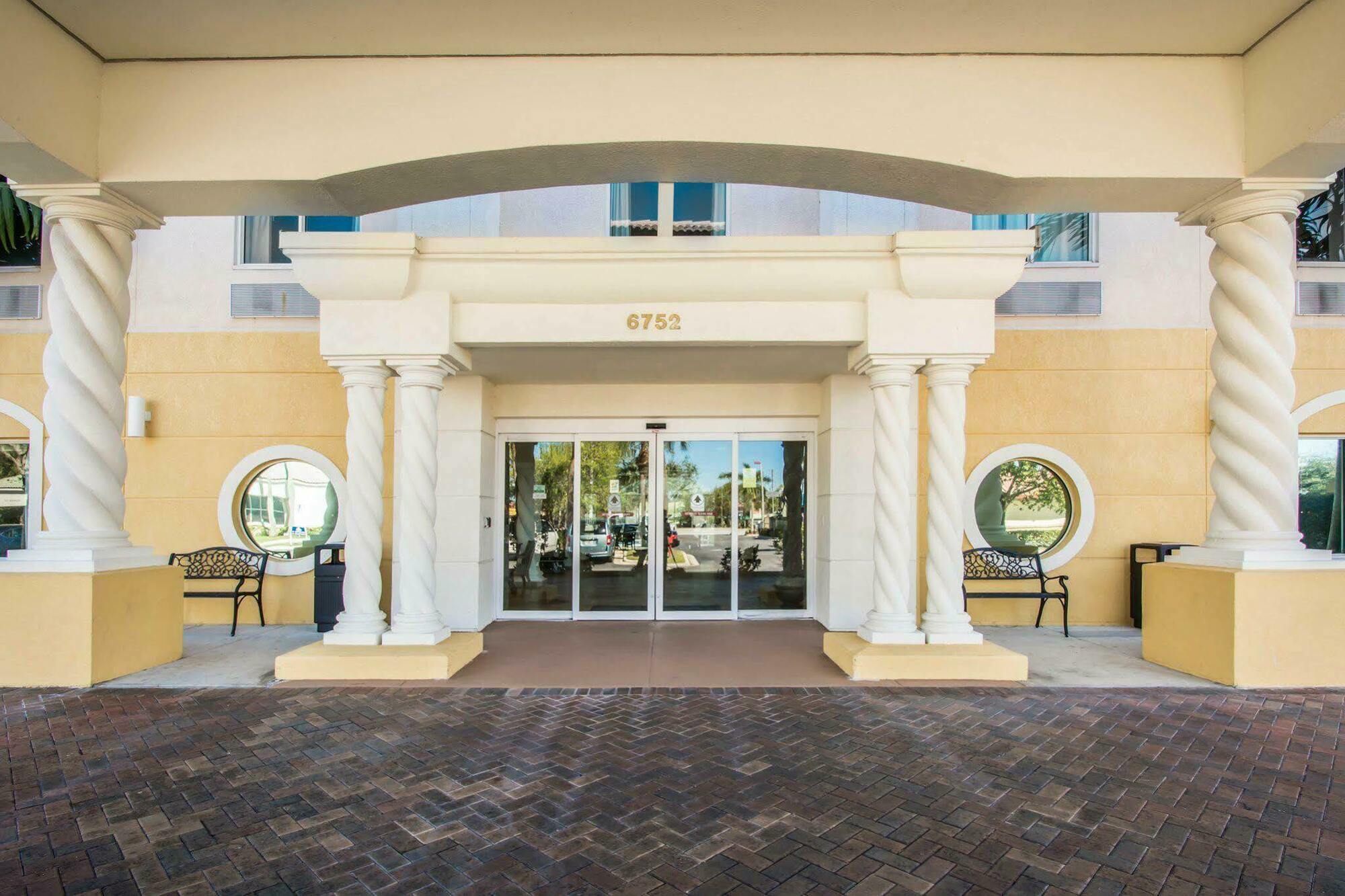 Comfort Inn & Suites Jupiter I-95 Exteriör bild